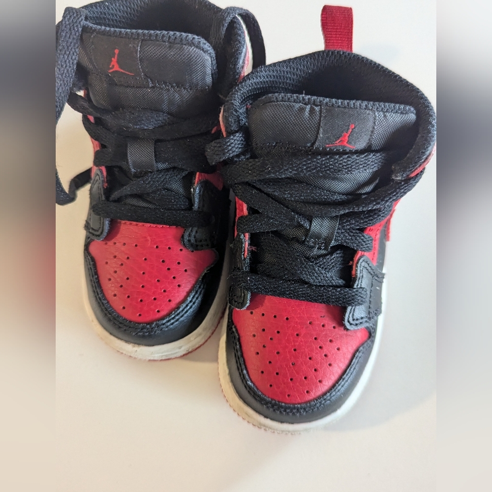 Nike Air Jordan 1 Mid TD 'Banned' 640735-074 Toddler Sneakers- SZ 6C